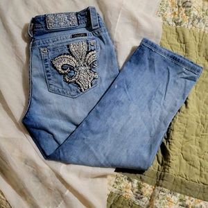 NWT Miss Me Rhinestone Signature Capri Cuffed